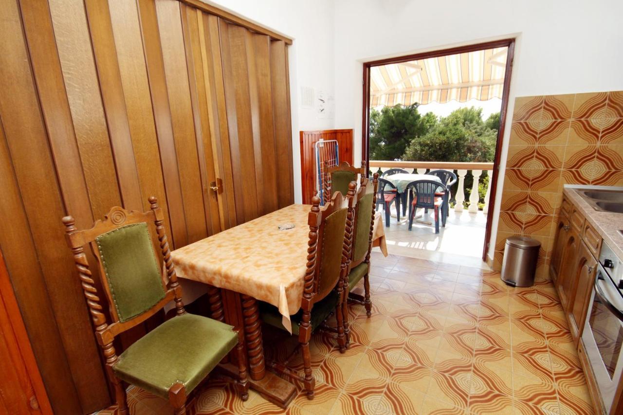 Apartments With A Parking Space Zavalatica, Korcula - 4453 Luaran gambar
