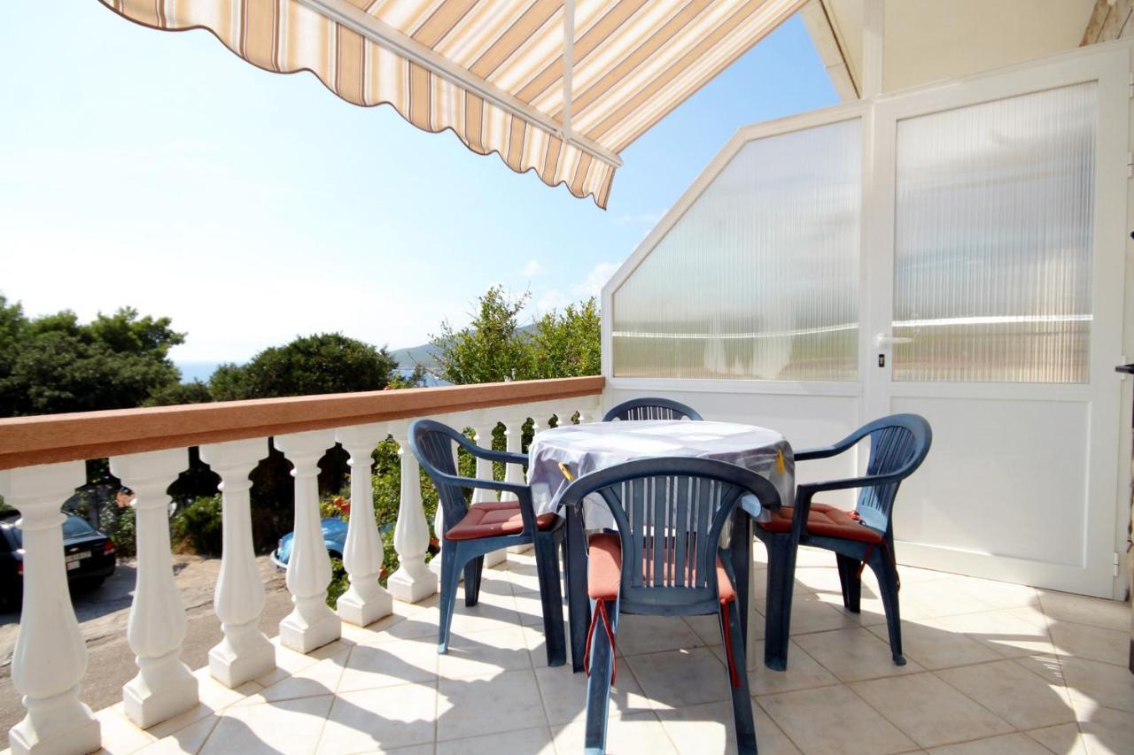 Apartments With A Parking Space Zavalatica, Korcula - 4453 Luaran gambar