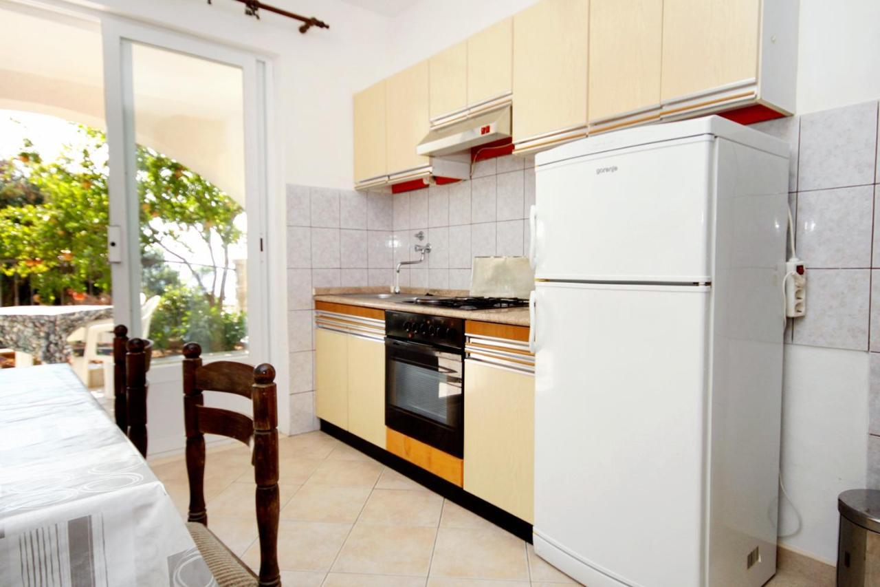 Apartments With A Parking Space Zavalatica, Korcula - 4453 Luaran gambar